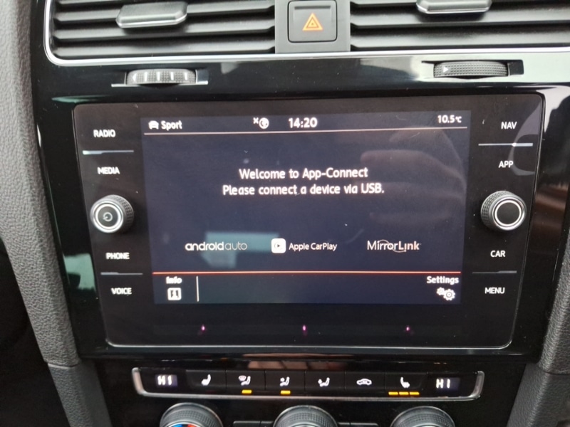 Used Volkswagen Golf 2019 for sale - 77015017: Photo 10