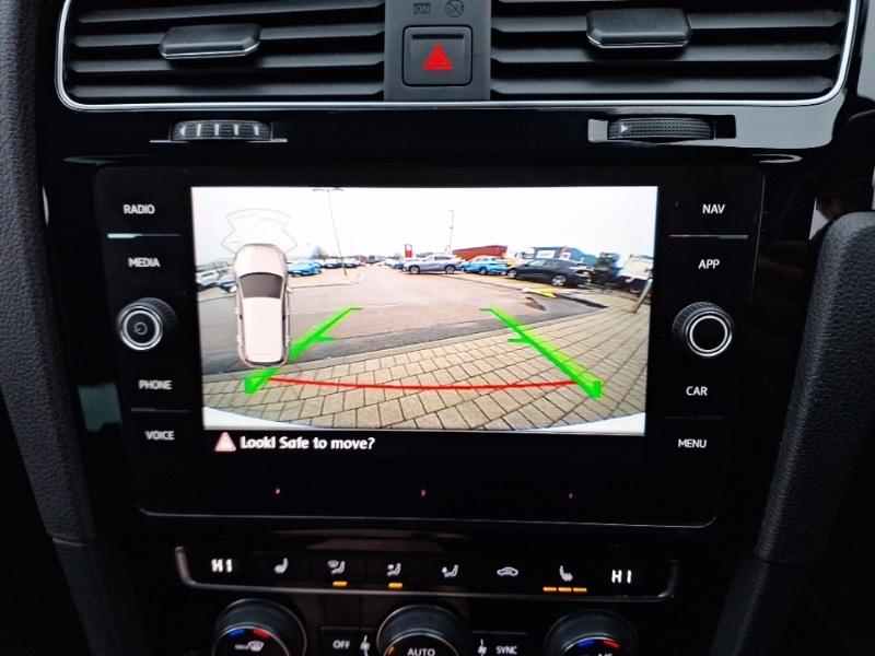 Used Volkswagen Golf 2019 for sale - 77015017: Photo 11