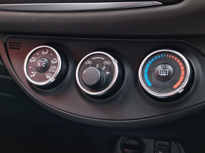 Used Toyota Yaris 2018 for sale - 77761032: Photo 14