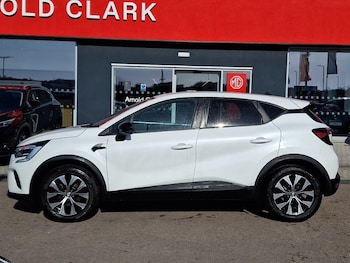 Used Renault Captur 2023 for sale - 77964301: Photo