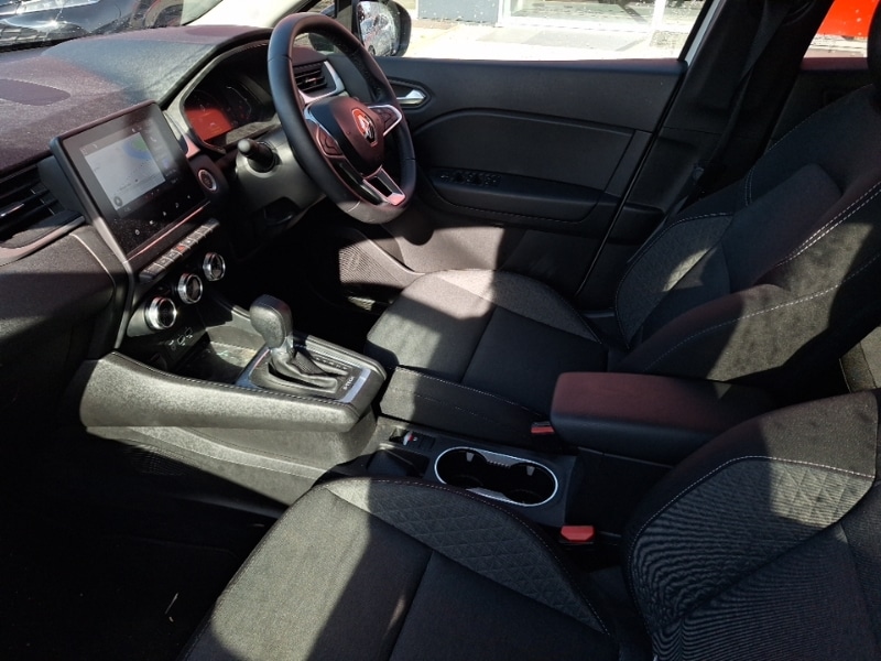 Used Renault Captur 2023 for sale - 77964301: Photo 5