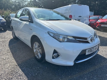 Used Toyota Auris 2013 for sale - 79533103: Photo