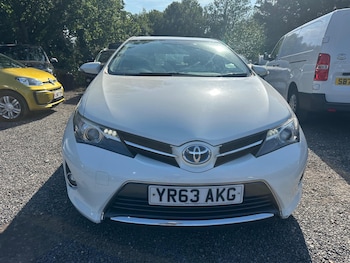 Used Toyota Auris 2013 for sale - 79533103: Photo