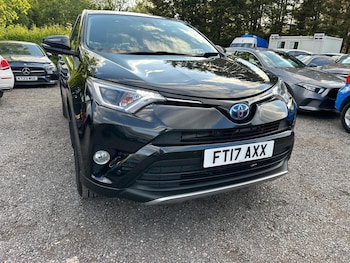 Used Toyota RAV4 2017 for sale - 78601008: Photo