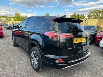 Used Toyota RAV4 2017 for sale - 78601008: Photo