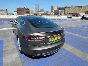Used Tesla Model S 2015 for sale - 78830775: Photo