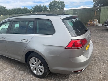 Used Volkswagen Golf 2015 for sale - 78966118: Photo