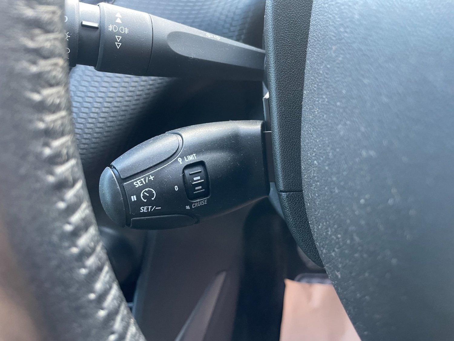 Used Peugeot 2008 2017 for sale - 76651178: Photo 13