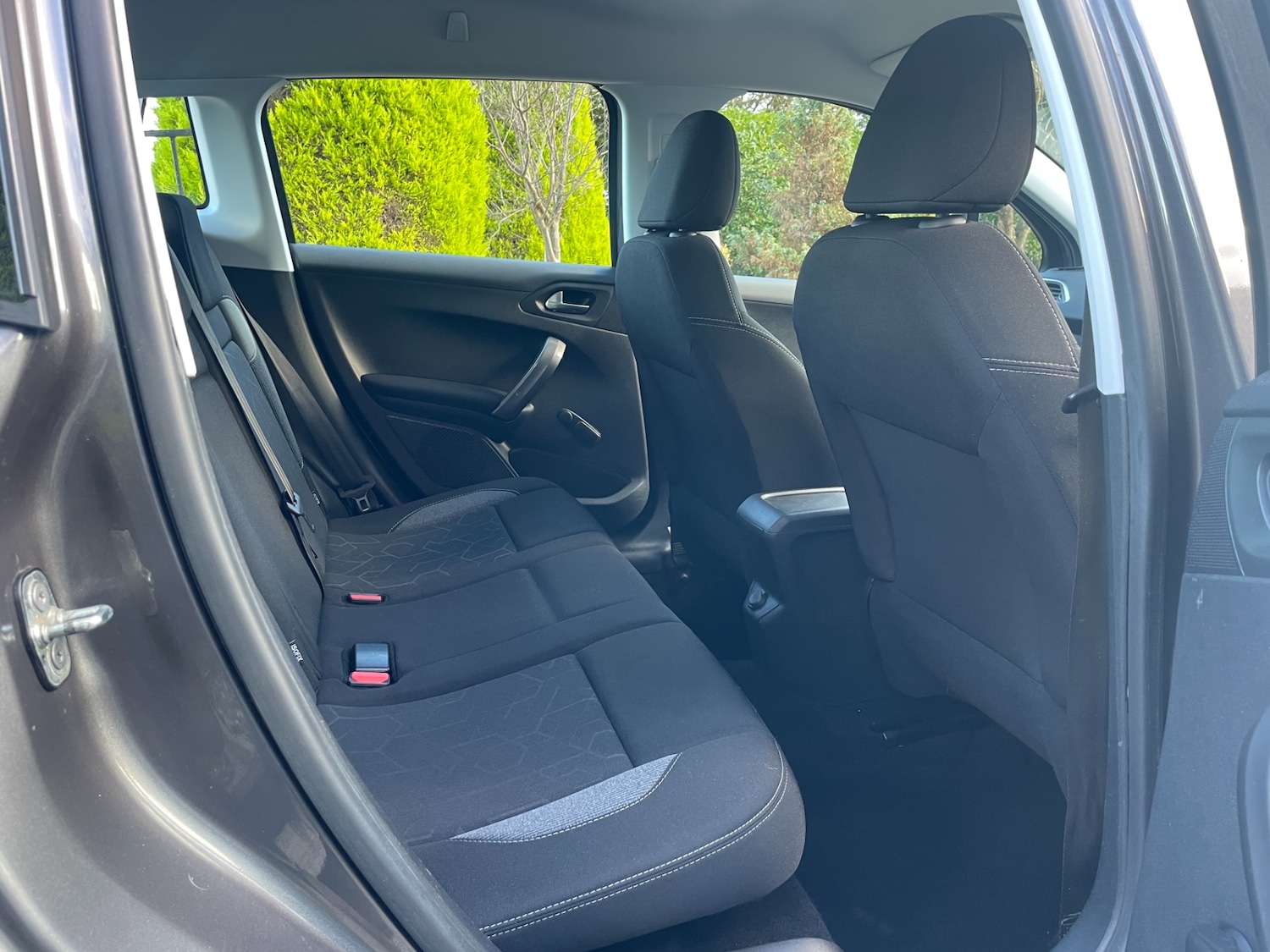 Used Peugeot 2008 2017 for sale - 76651178: Photo 5