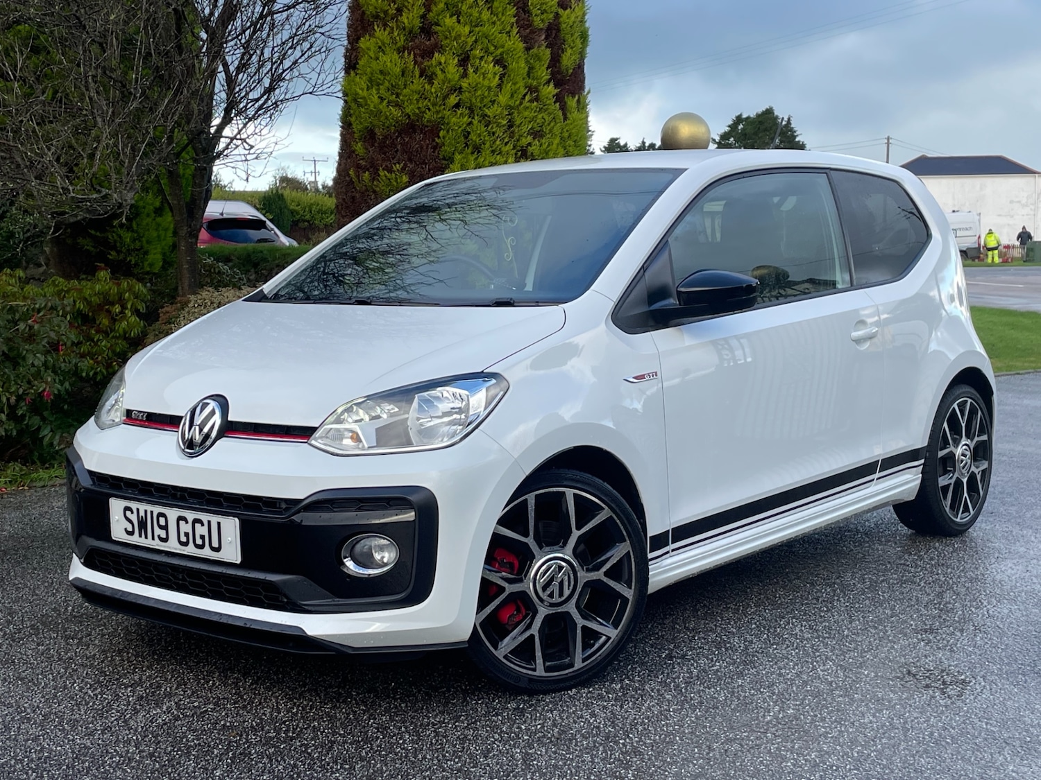 Used Volkswagen up! 2019 for sale - 76817612: Photo 3
