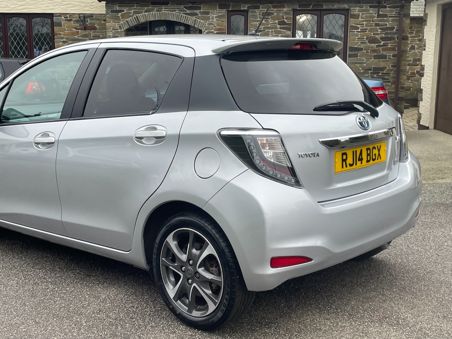 Used Toyota Yaris 2014 for sale - 77198074: Photo 18