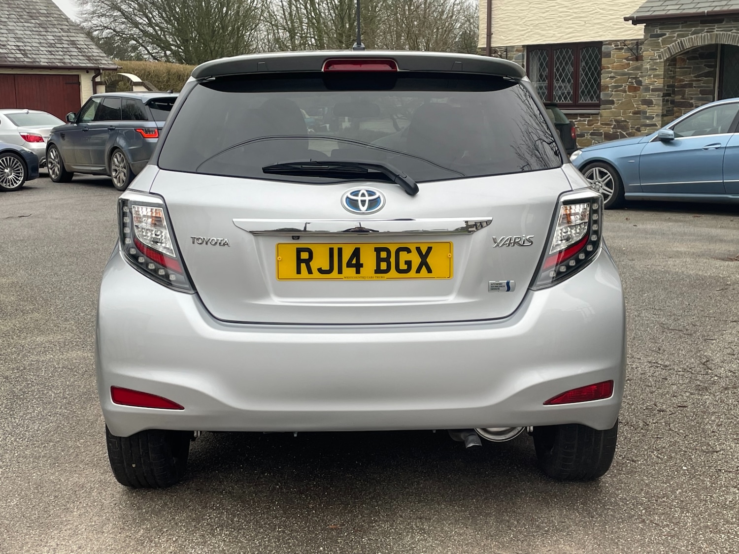 Used Toyota Yaris 2014 for sale - 77198074: Photo 4