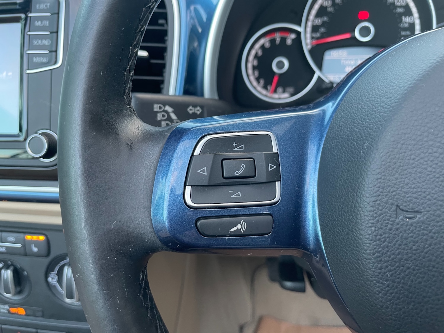 Used Volkswagen Beetle 2016 for sale - 76736559: Photo 13