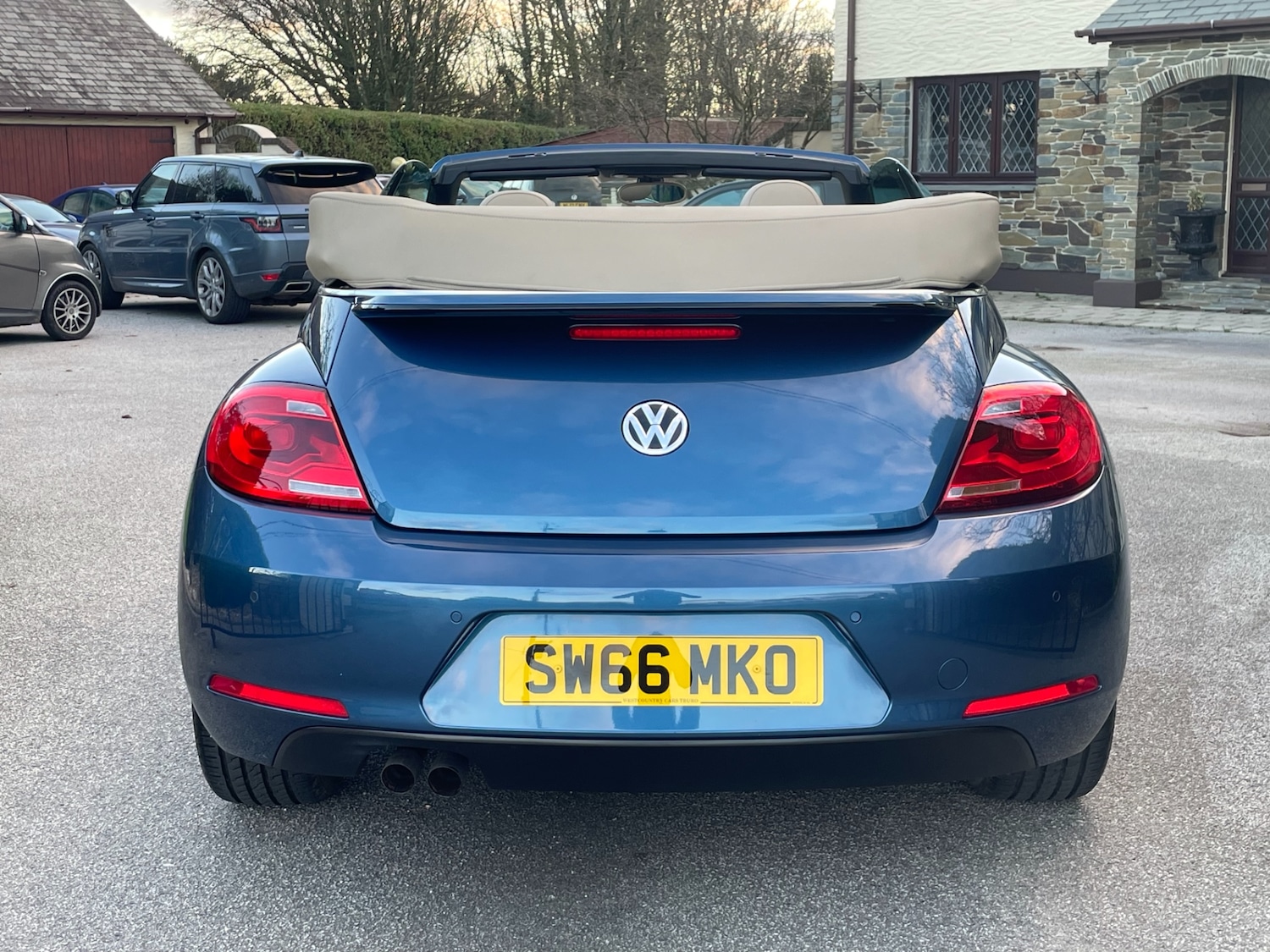 Used Volkswagen Beetle 2016 for sale - 76736559: Photo 4