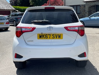 Used Toyota Yaris 2017 for sale - 79125651: Photo