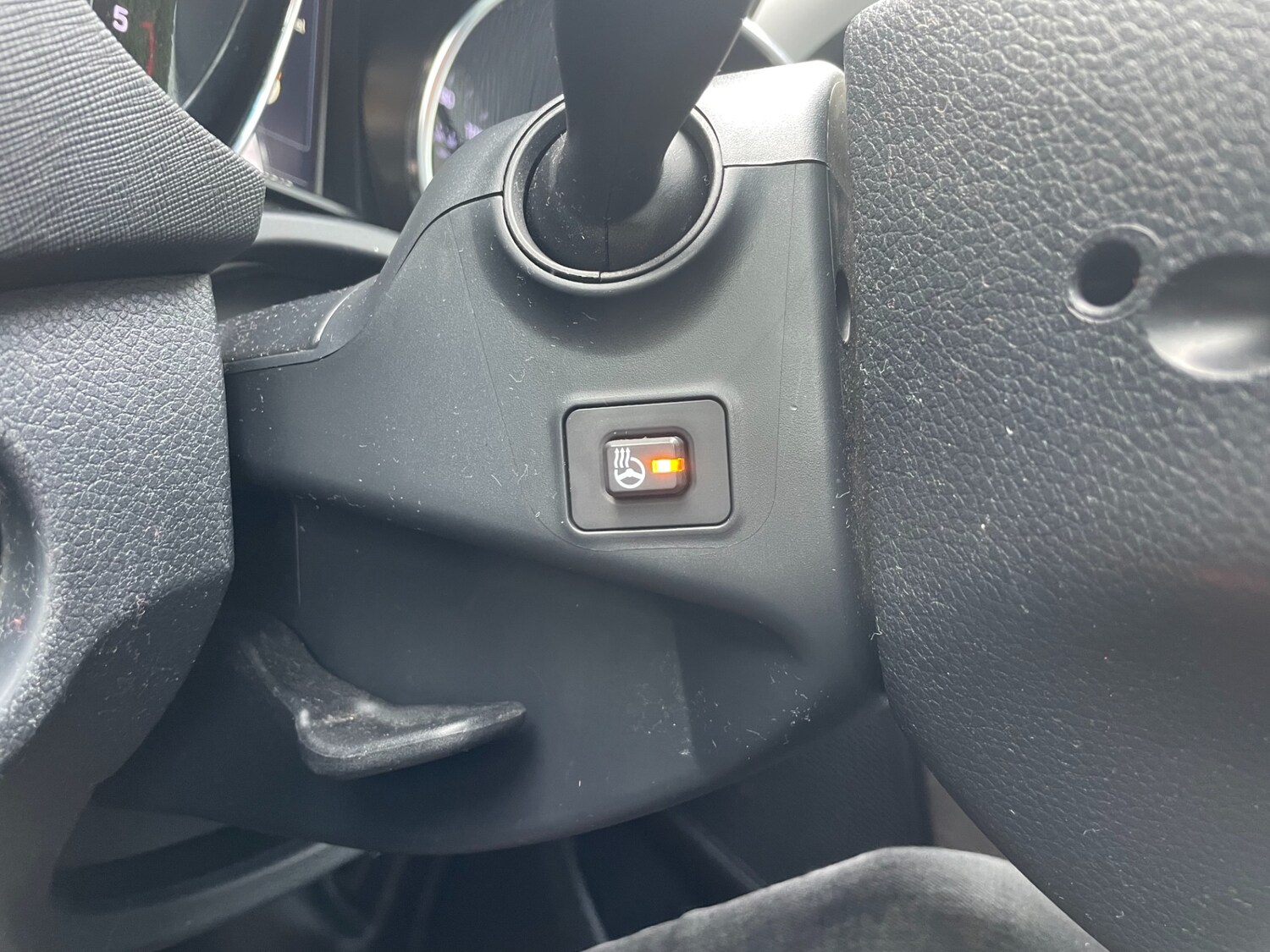 Used Hyundai Santa Fe 2015 for sale - 77195822: Photo 13