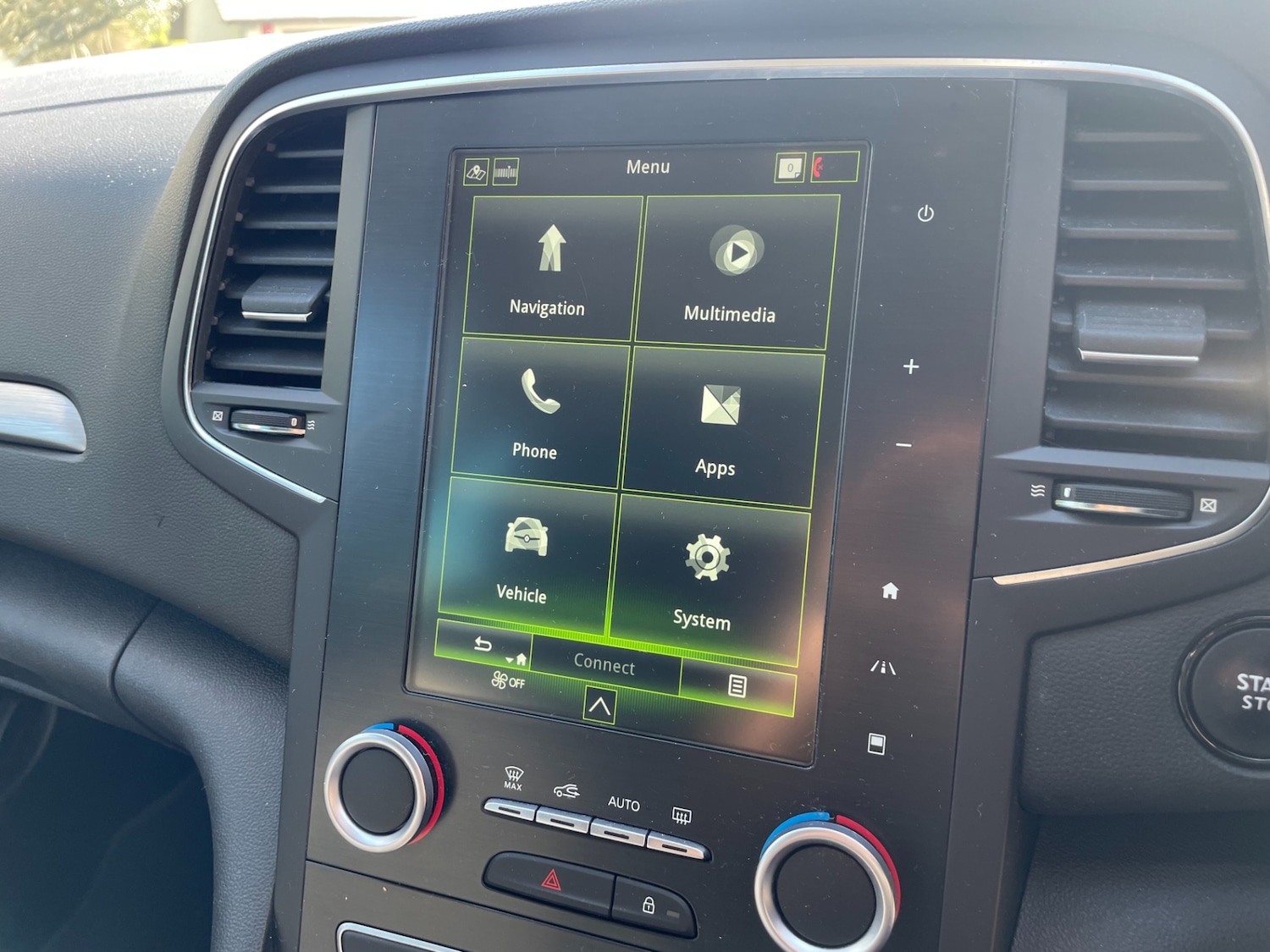 Used Renault Megane 2016 for sale - 77947160: Photo 13