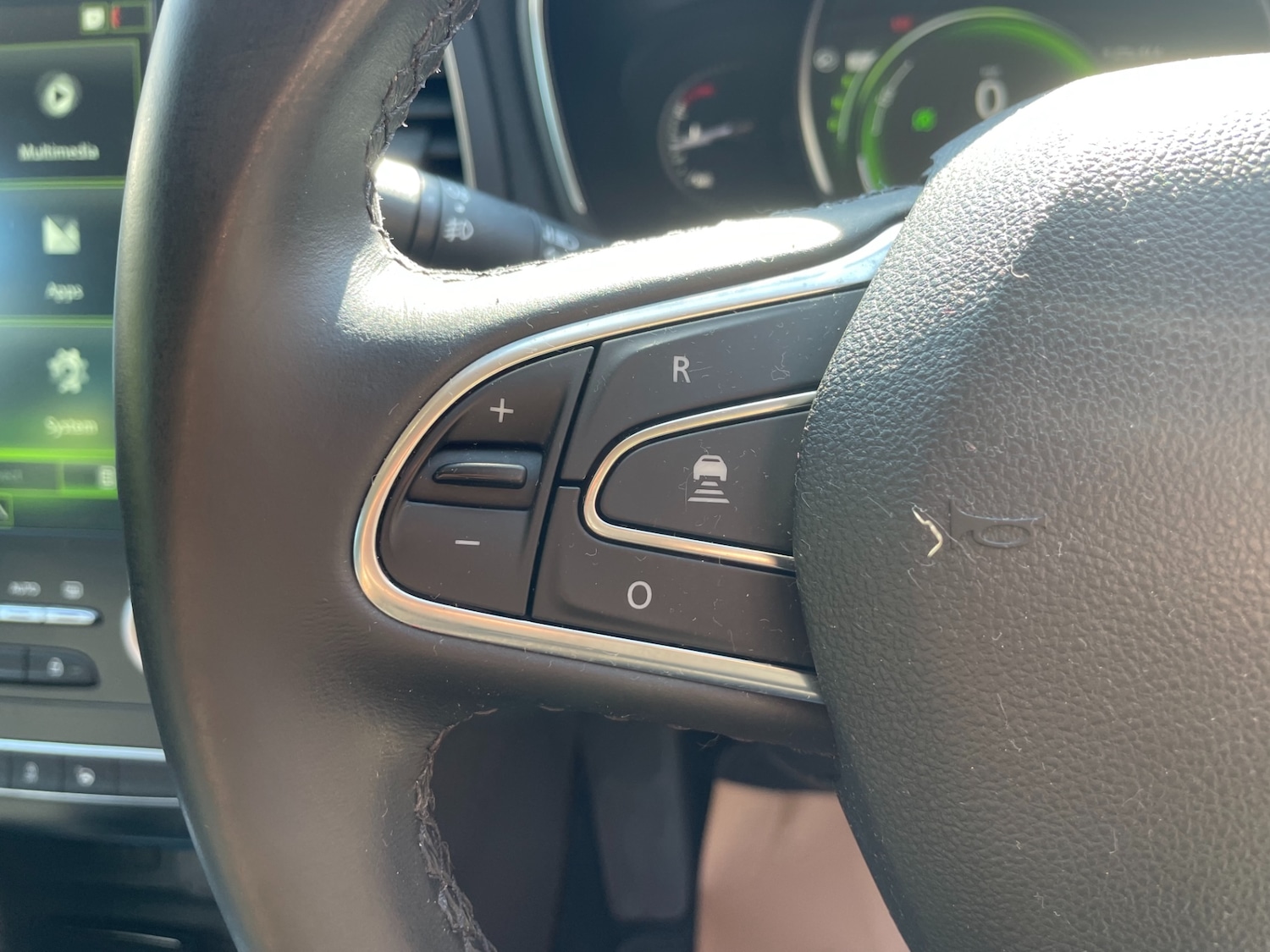 Used Renault Megane 2016 for sale - 77947160: Photo 14