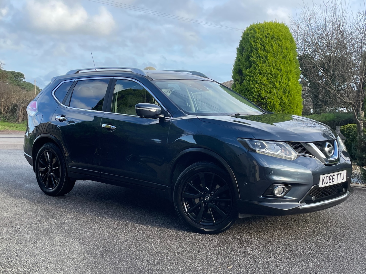 Used Nissan X-Trail 2017 for sale - 76958828: Photo 1