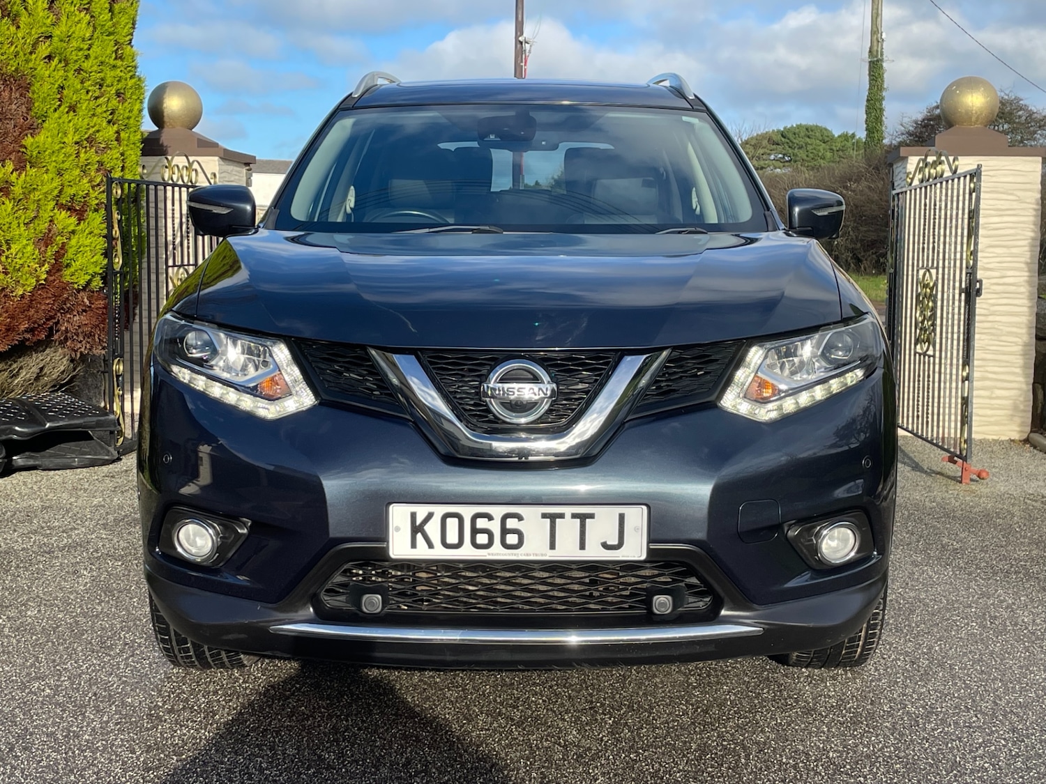 Used Nissan X-Trail 2017 for sale - 76958828: Photo 2