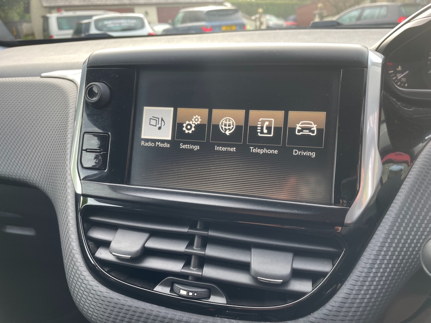 Used Peugeot 2008 2015 for sale - 76565097: Photo 12