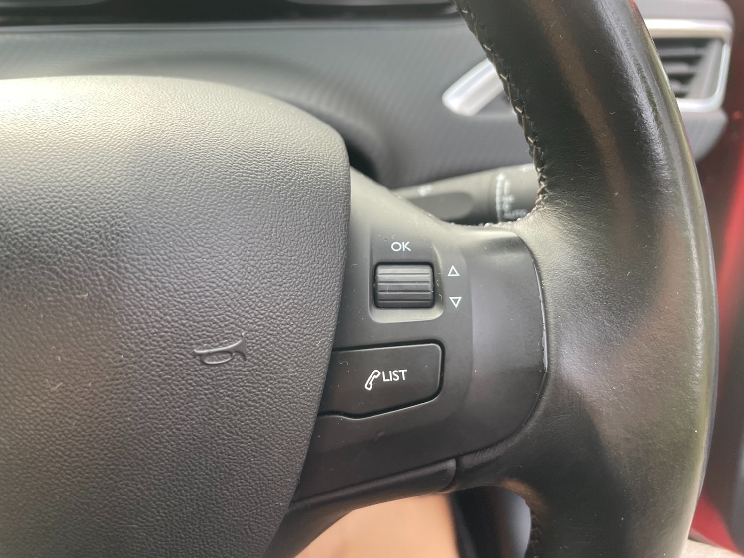 Used Peugeot 2008 2015 for sale - 76565097: Photo 15