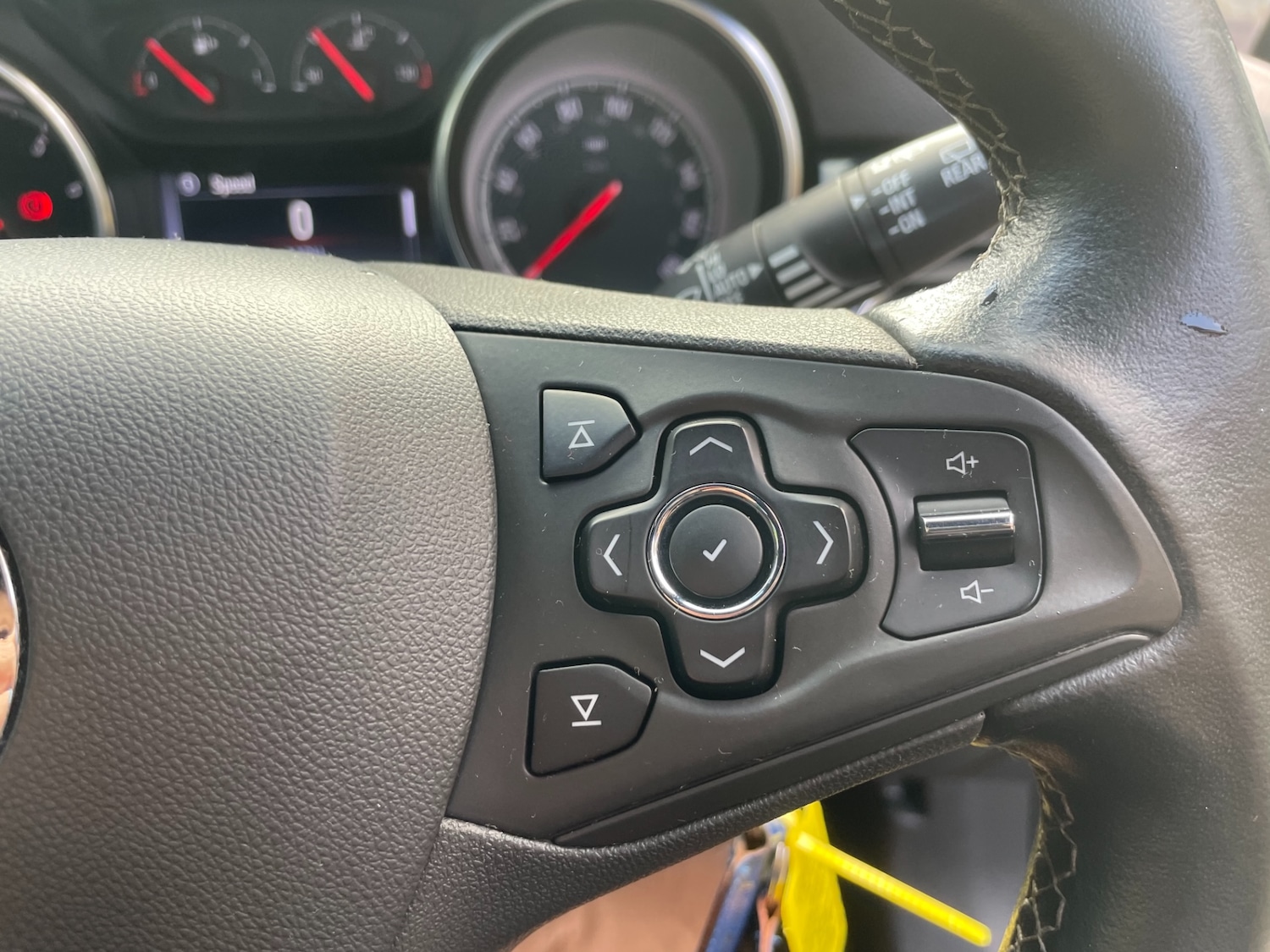 Used Vauxhall Astra 2017 for sale - 77223289: Photo 15