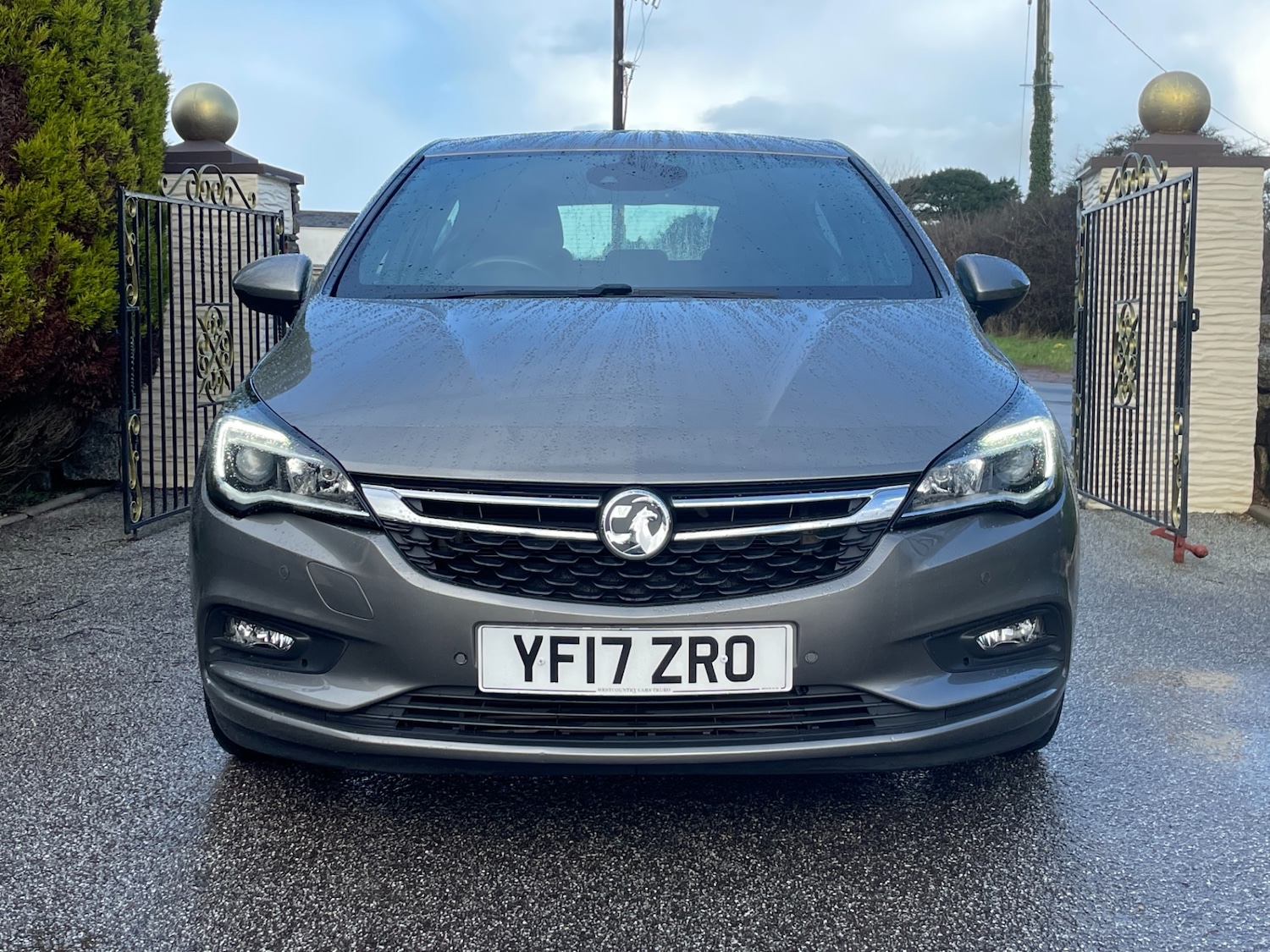 Used Vauxhall Astra 2017 for sale - 77223289: Photo 2
