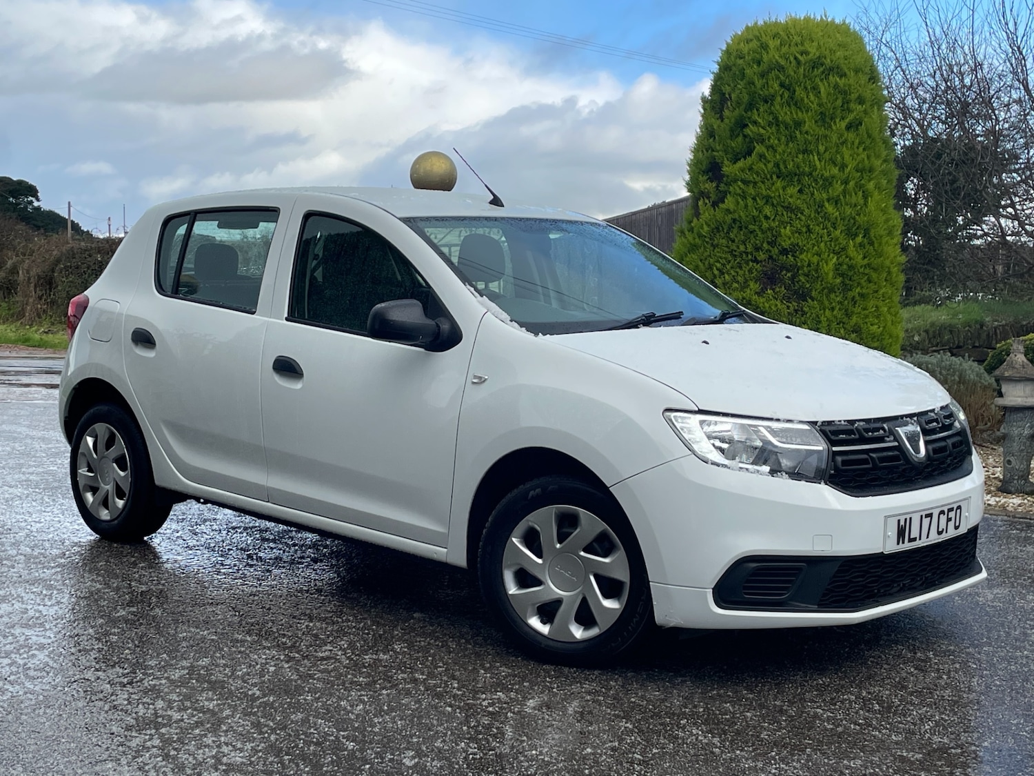 Used Dacia Sandero 2017 for sale - 76638057: Photo 1