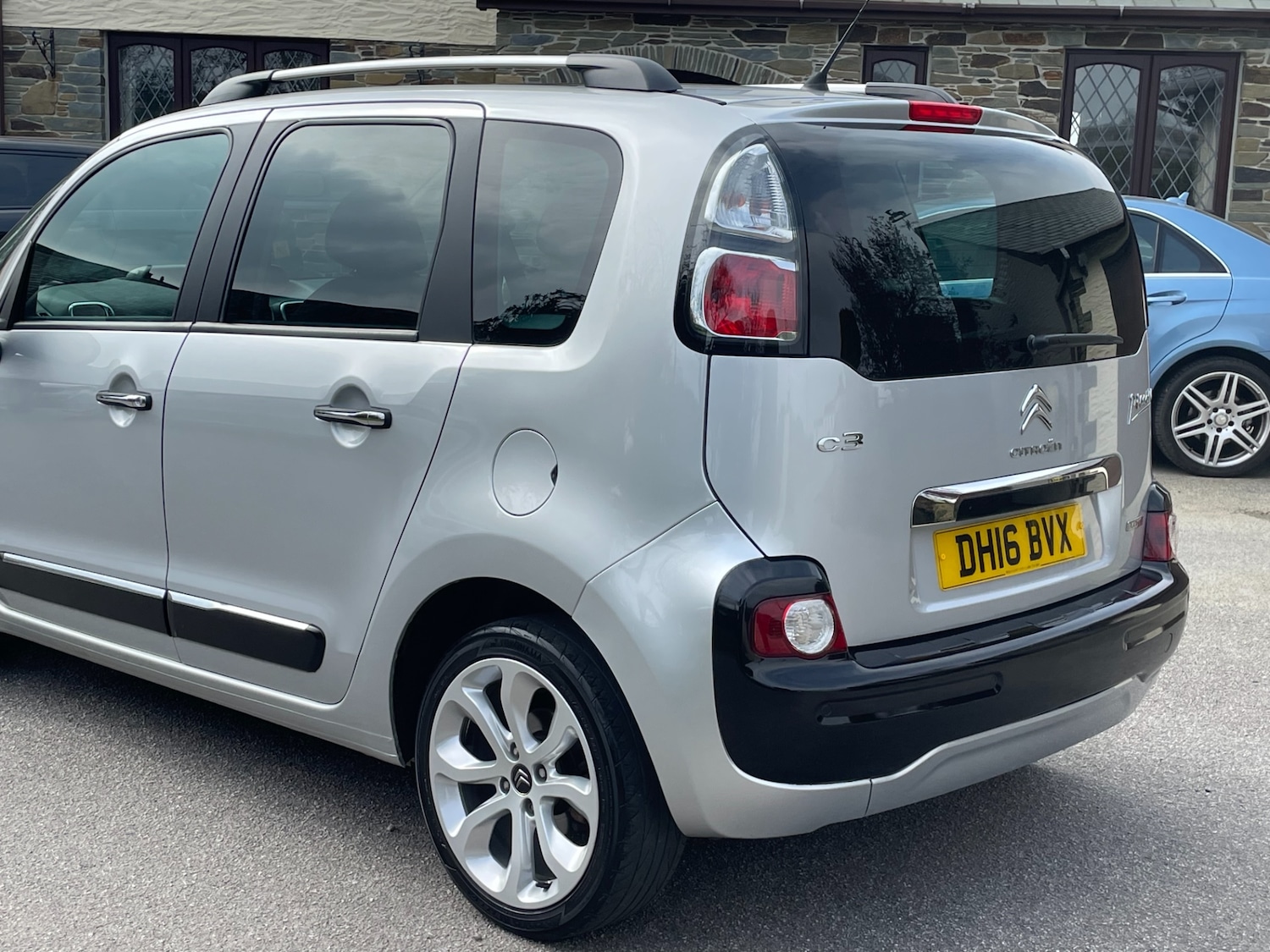 Used Citroen C3 Picasso 2016 for sale - 77984938: Photo 17