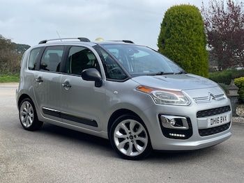 Used Citroen C3 Picasso 2016 for sale - 77984938: Photo