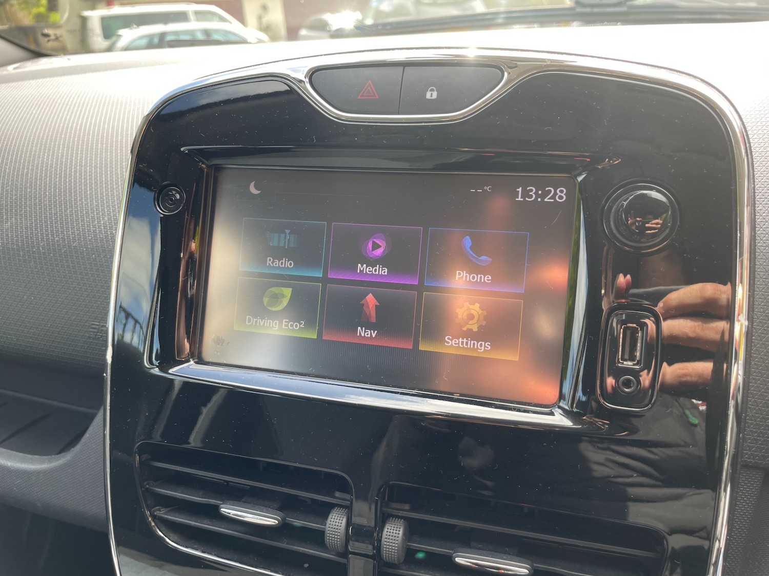 Used Renault Clio 2014 for sale - 78121383: Photo 11