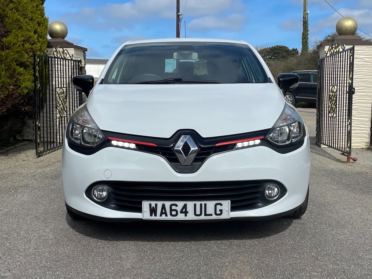 Used Renault Clio 2014 for sale - 78121383: Photo 2