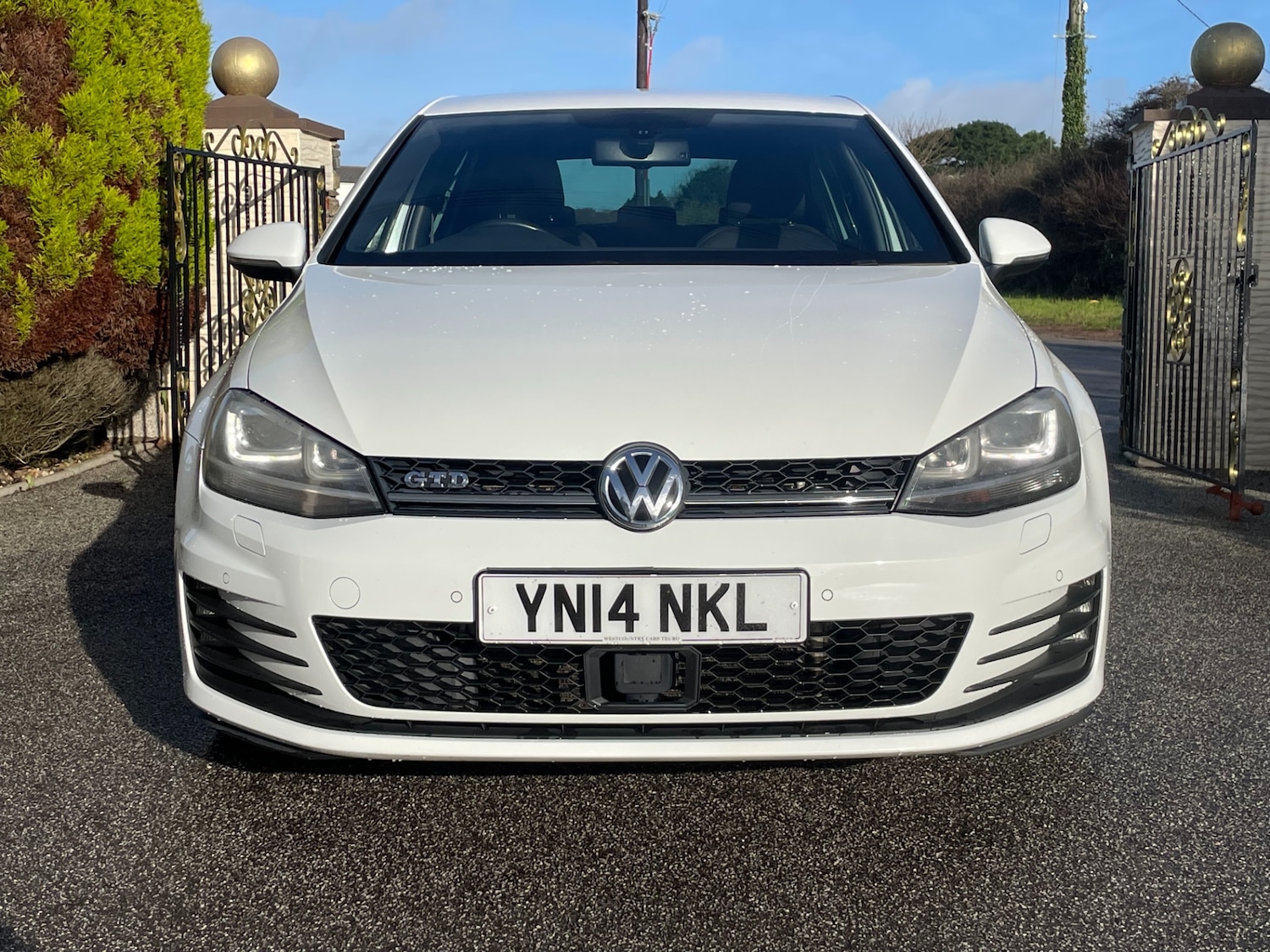 Used Volkswagen Golf 2014 for sale - 76735649: Photo 2