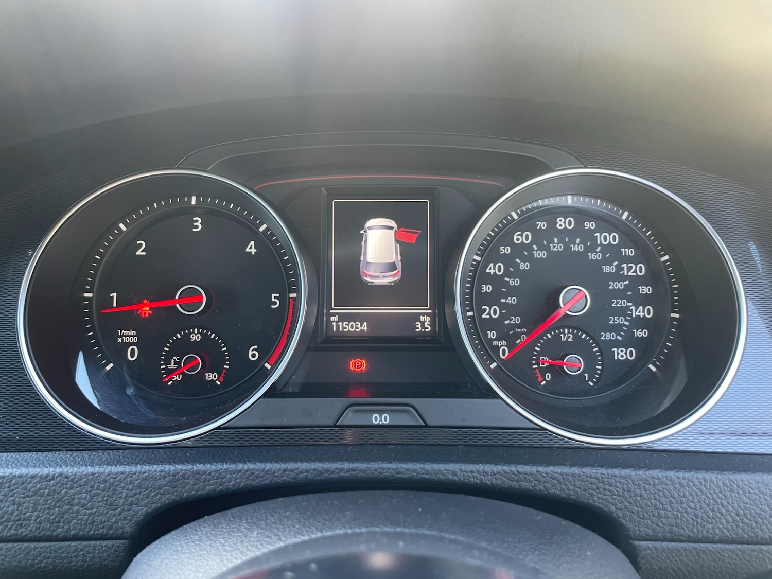 Used Volkswagen Golf 2014 for sale - 76735649: Photo 9