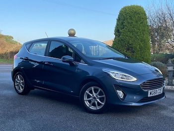 Used Ford Fiesta 2018 for sale - 76894877: Photo