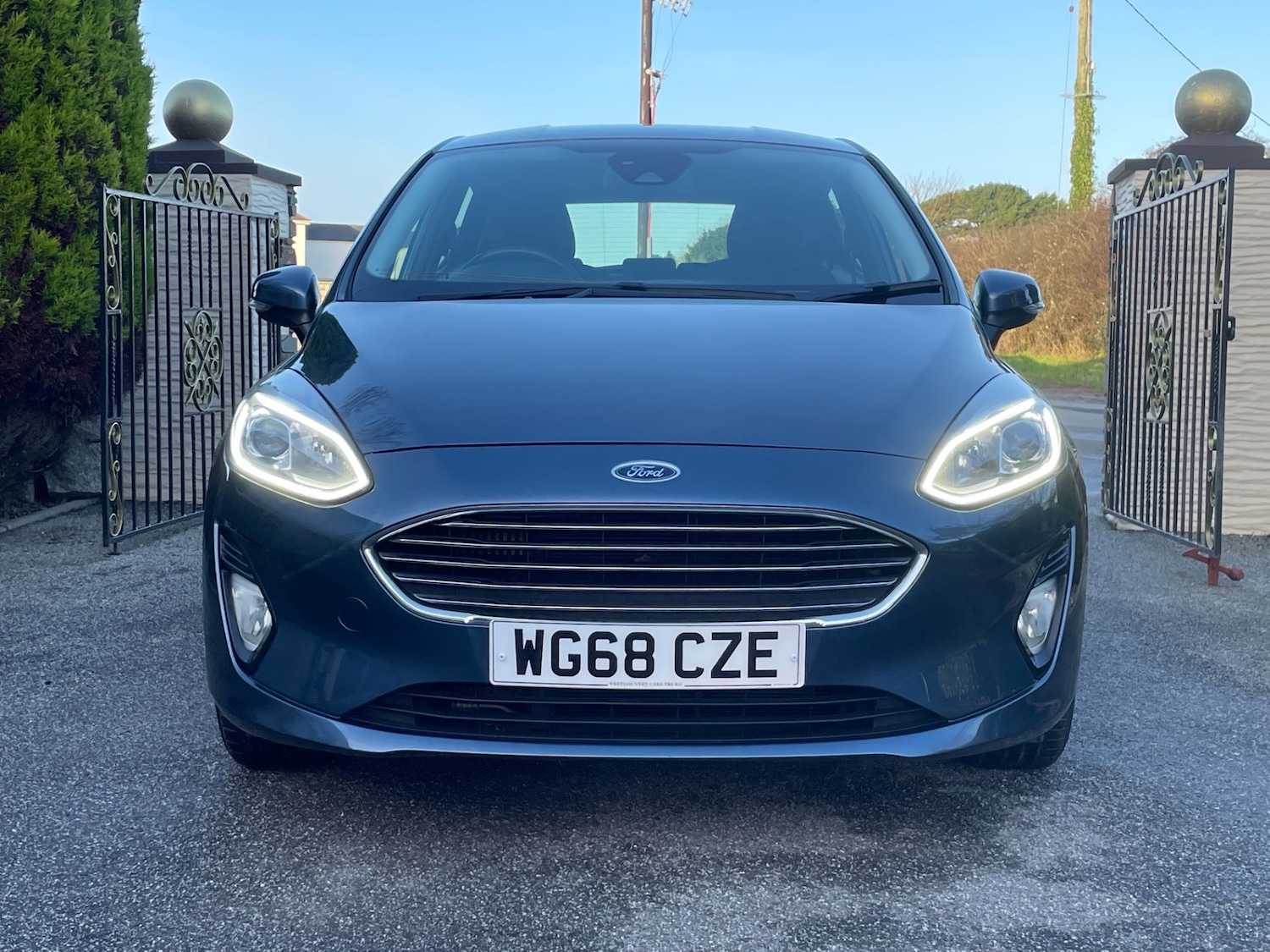 Used Ford Fiesta 2018 for sale - 76894877: Photo 2