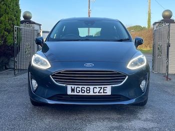 Used Ford Fiesta 2018 for sale - 76894877: Photo