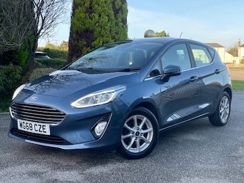 Used Ford Fiesta 2018 for sale - 76894877: Photo