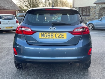 Used Ford Fiesta 2018 for sale - 76894877: Photo