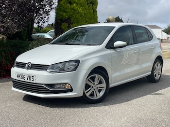 Used Volkswagen Polo 2016 for sale - 79527508: Photo