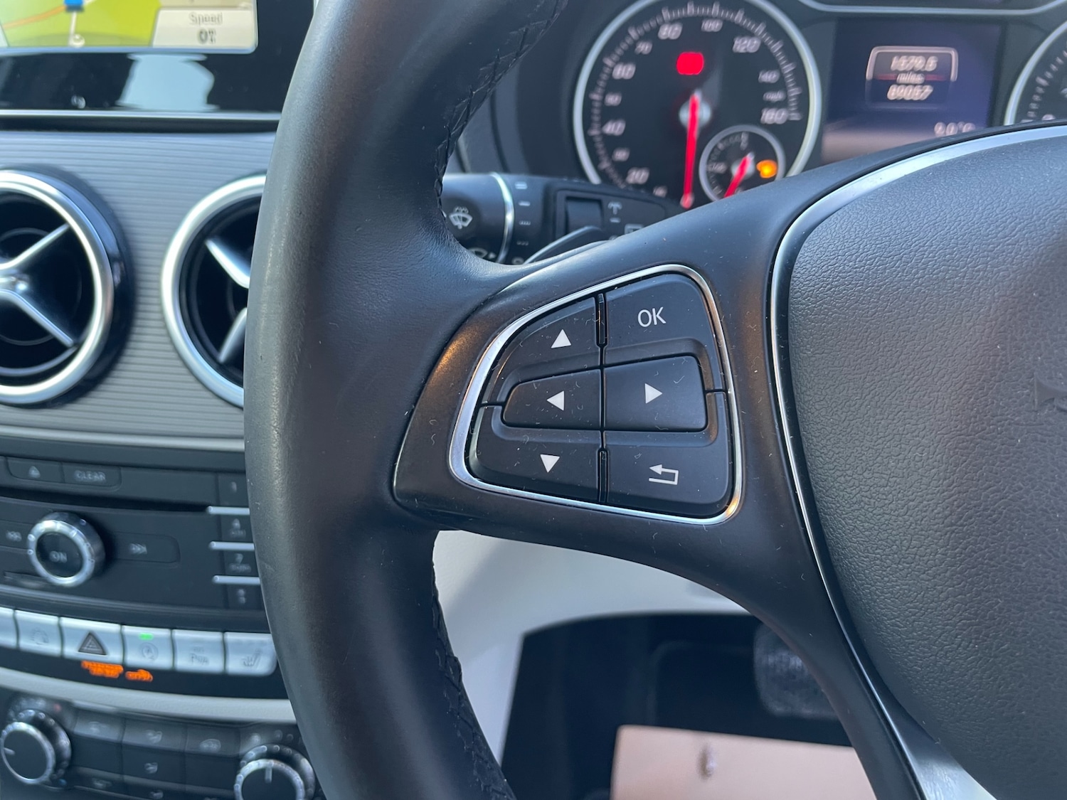 Used Mercedes-Benz B Class 2014 for sale - 76363030: Photo 13
