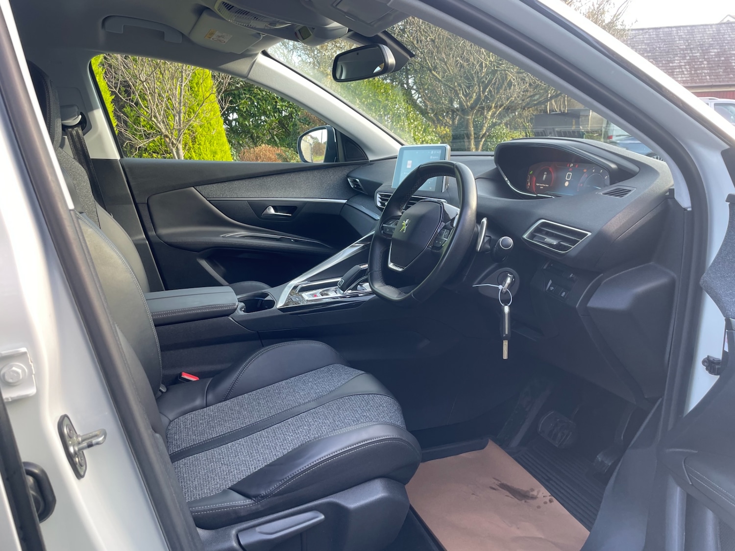 Used Peugeot 3008 2018 for sale - 77352229: Photo 6