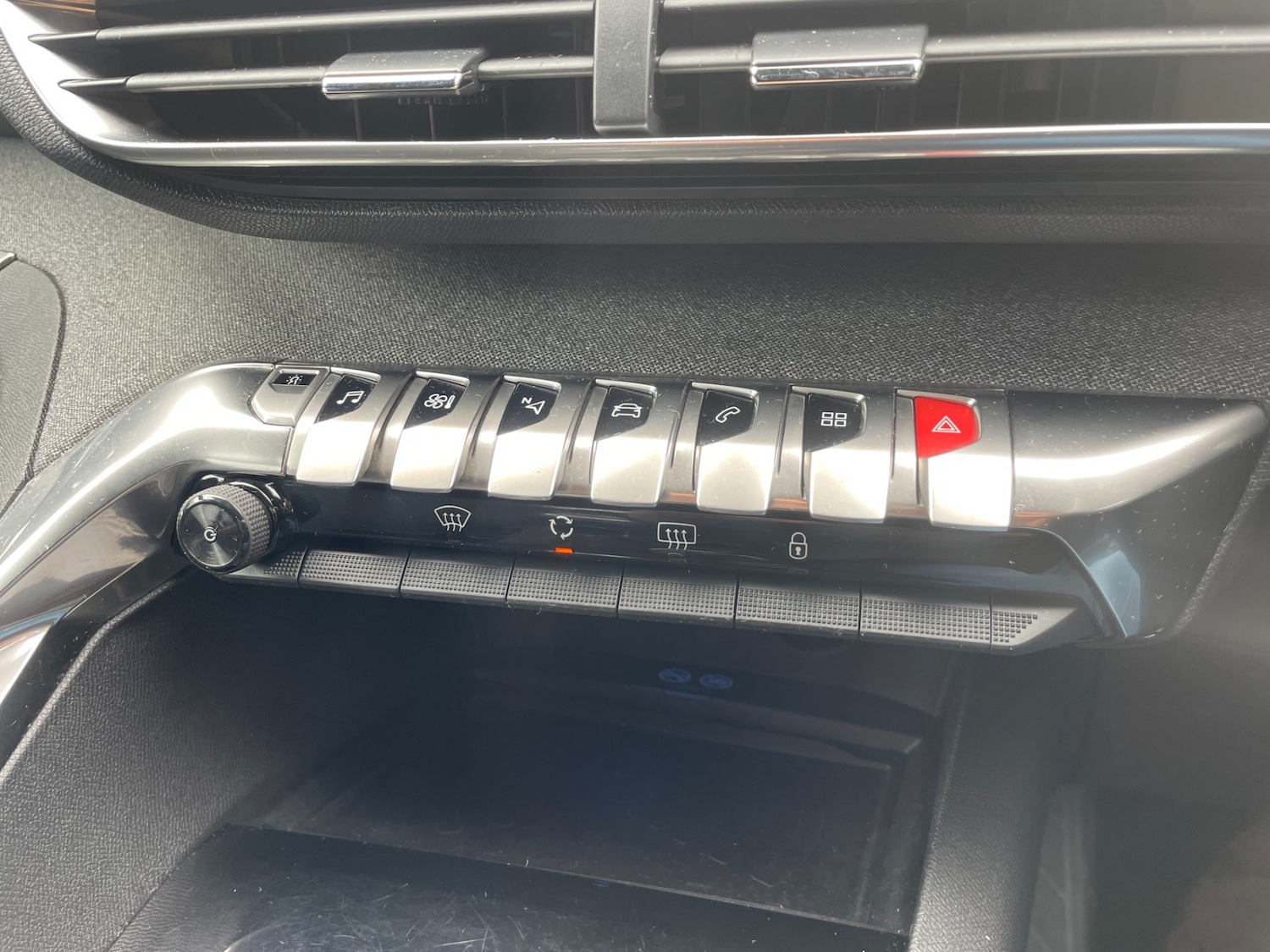 Used Peugeot 3008 2018 for sale - 78092500: Photo 10