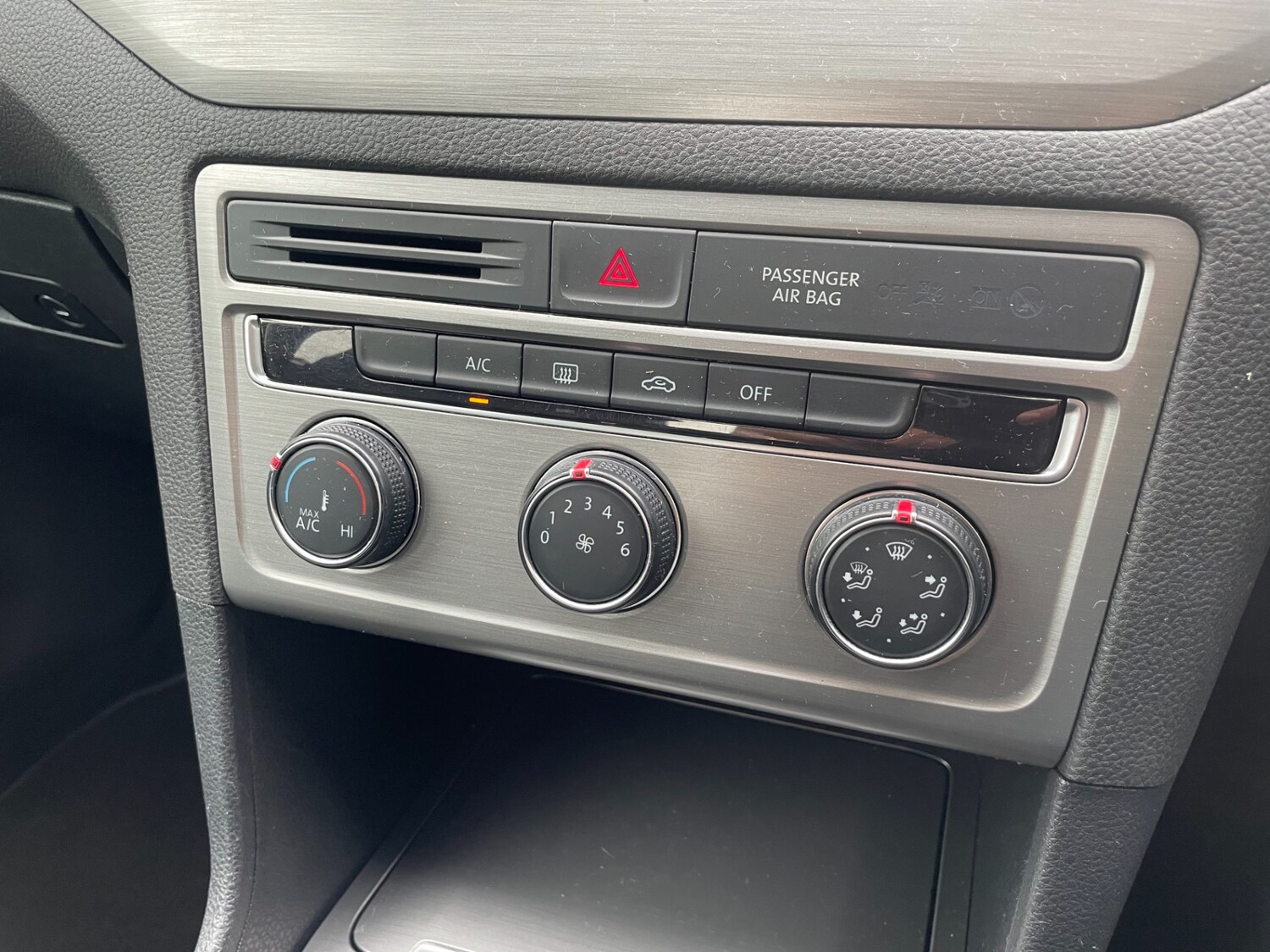 Used Volkswagen Golf SV 2014 for sale - 77403905: Photo 9