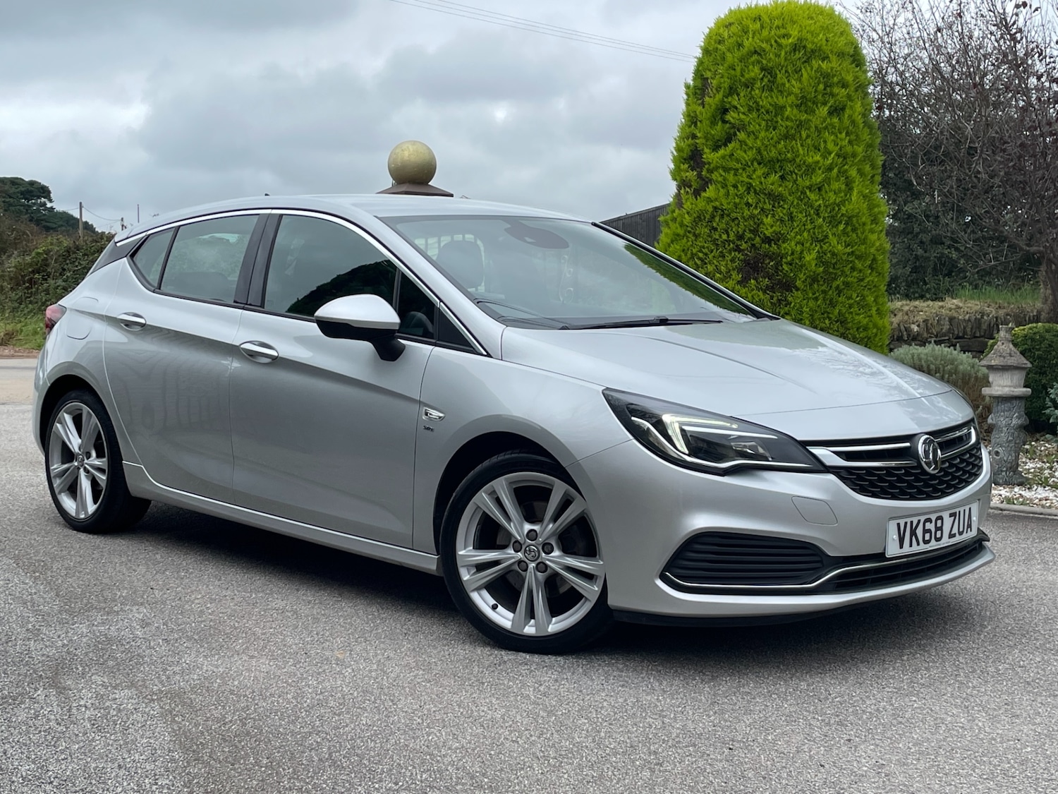 Used Vauxhall Astra 2018 for sale - 76006387: Photo 1