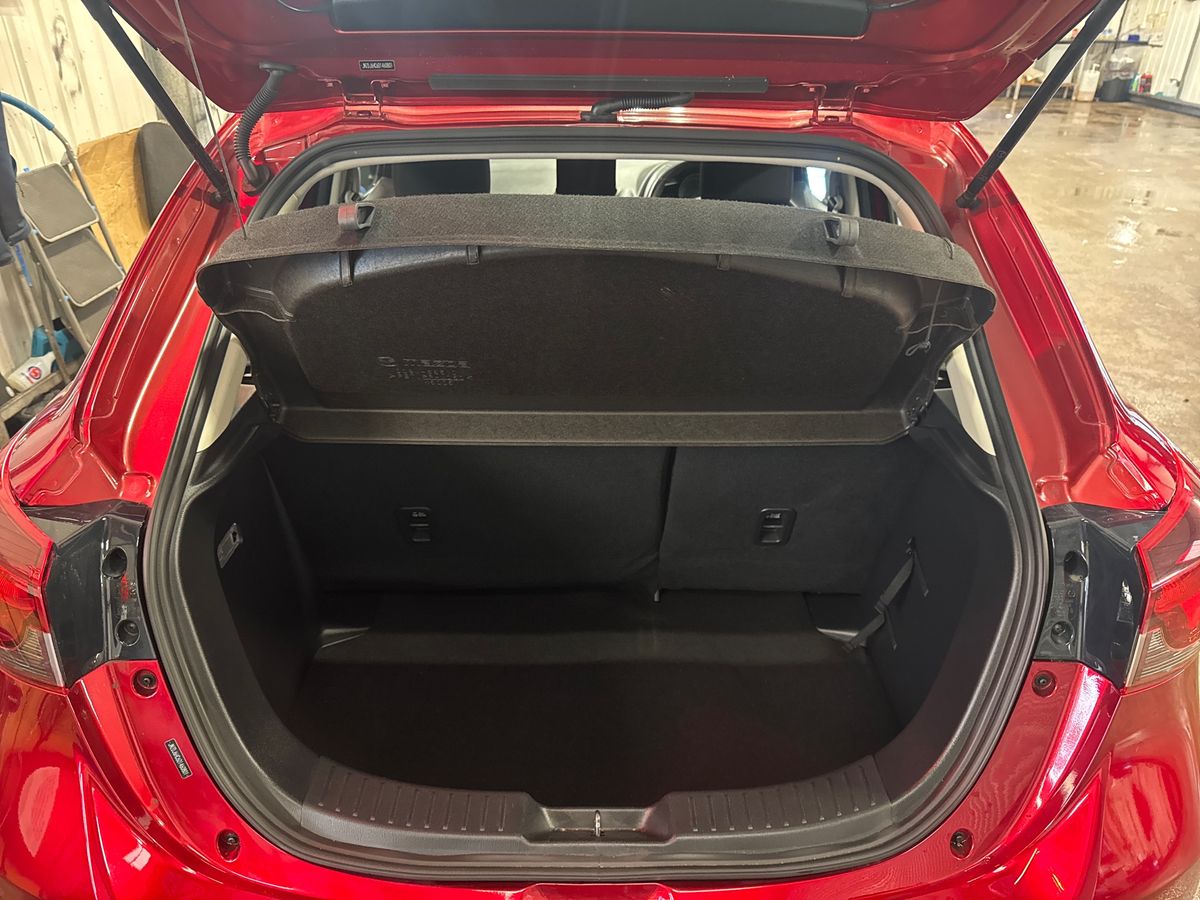 Used Mazda Mazda2 2023 for sale - 76796574: Photo 17