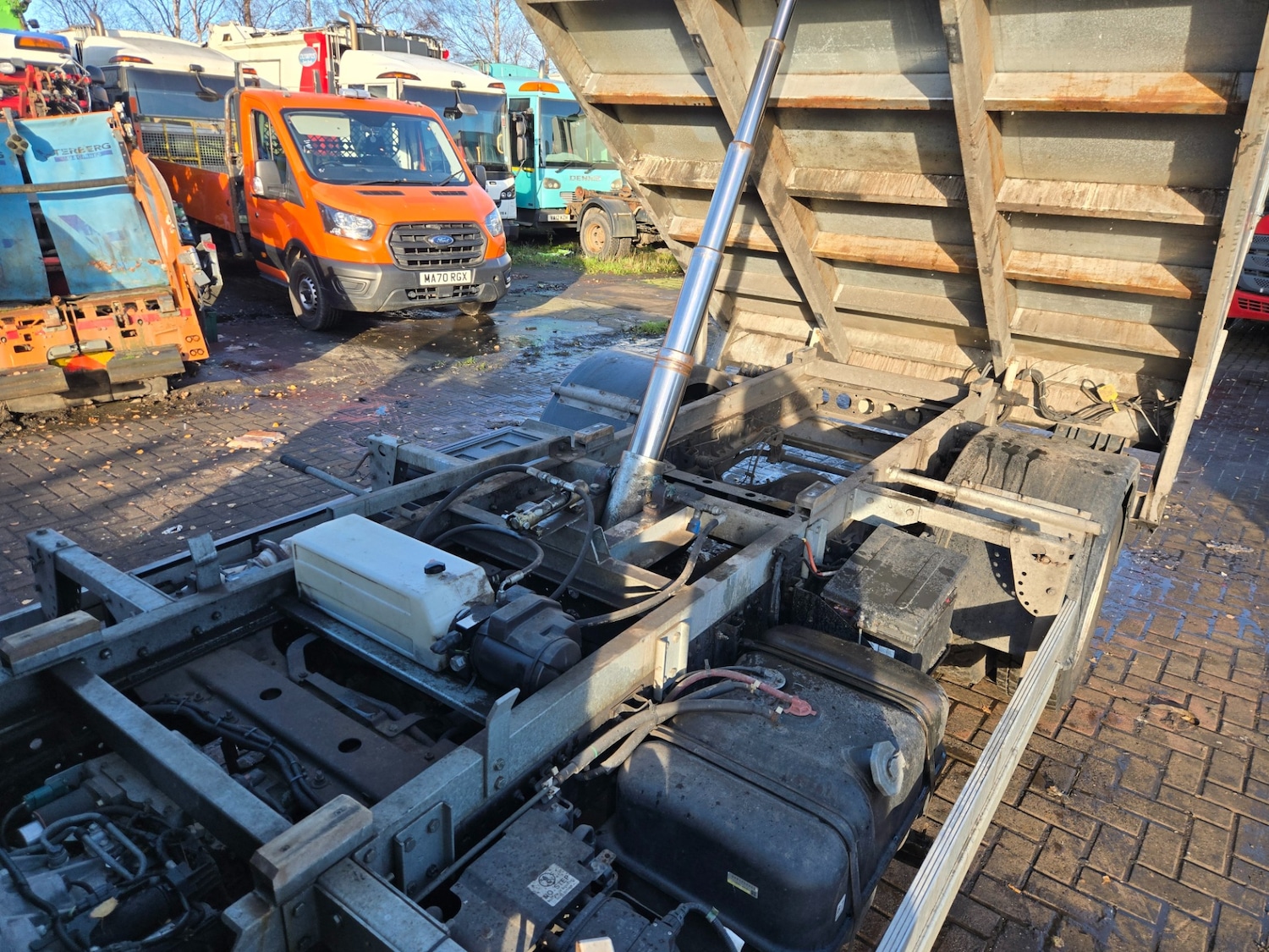 Used Isuzu Forward 2019 for sale - 76104470: Photo 7