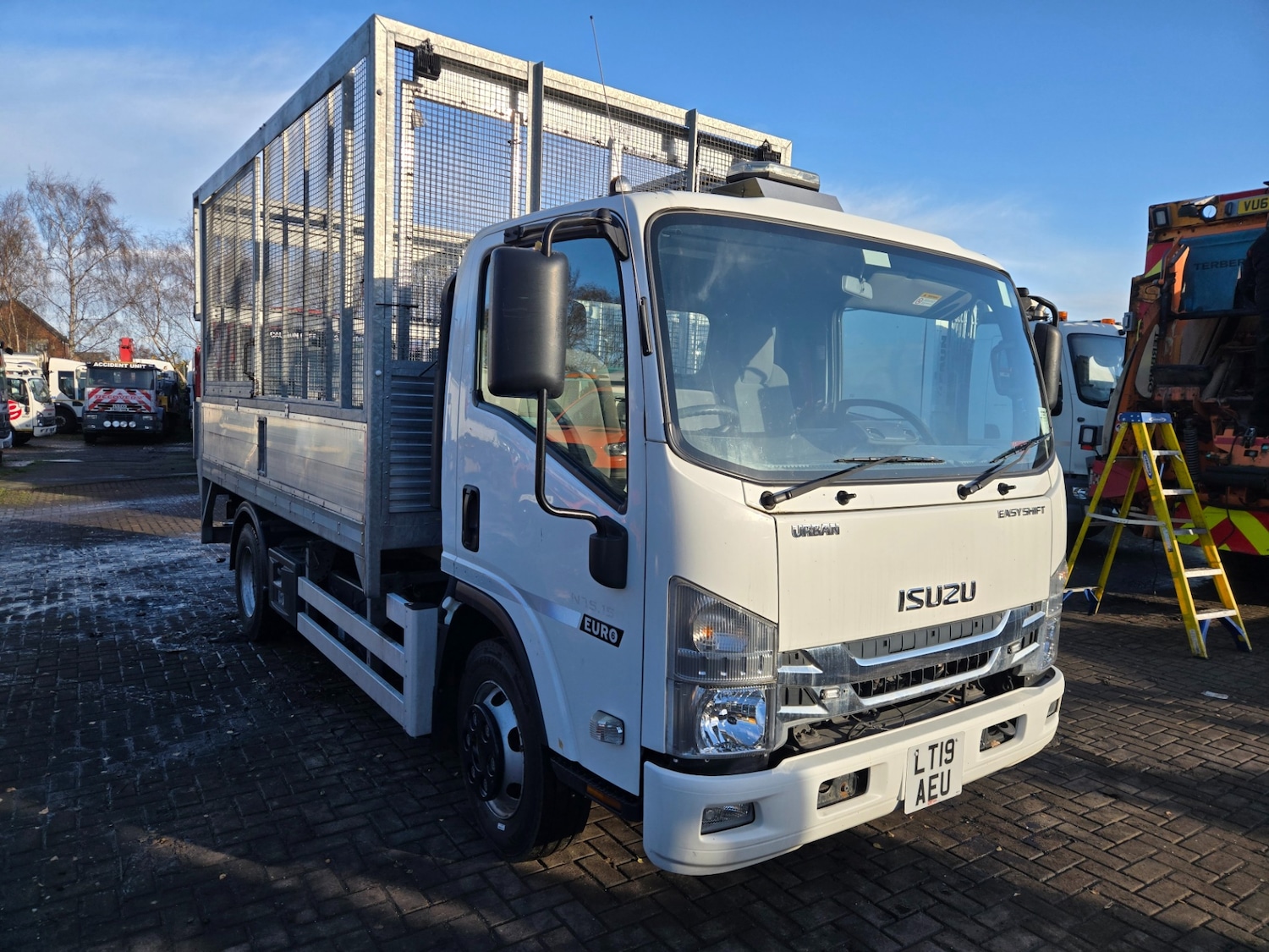 Used Isuzu Forward 2019 for sale - 76104470: Photo 8