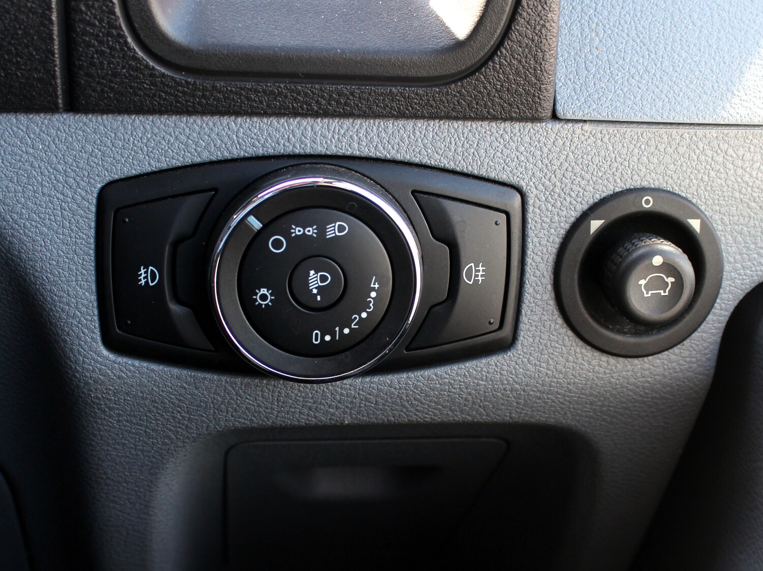 Used Ford Transit 2017 for sale - 74505889: Photo 52